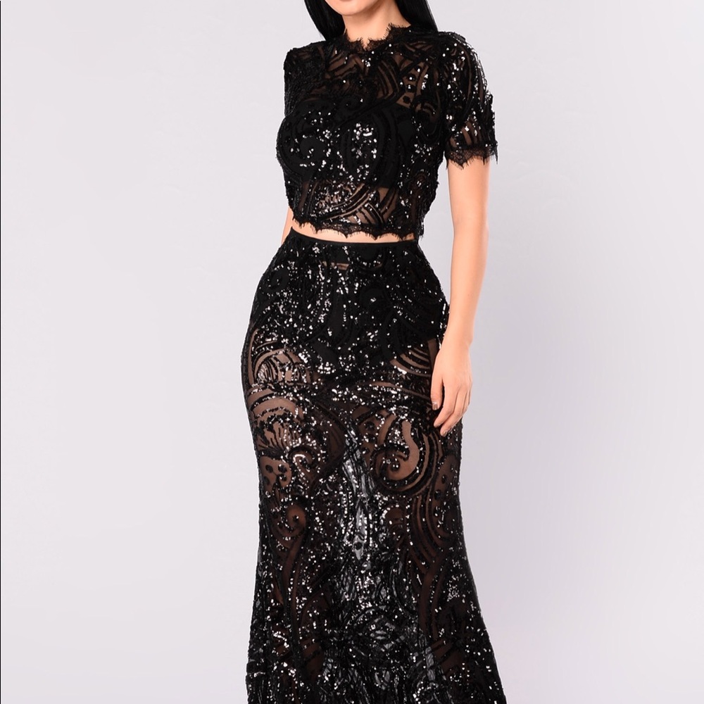 Fashion Nova 2 piece skirt set